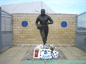 Dixie Dean statue